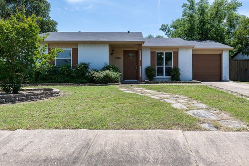 5728 Pearce St, The Colony, TX, 75056-1942 | Card Image