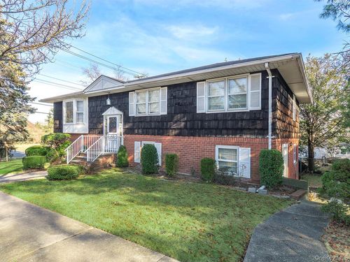 2803 215th St, Bayside, NY, 11360-2629 | Card Image