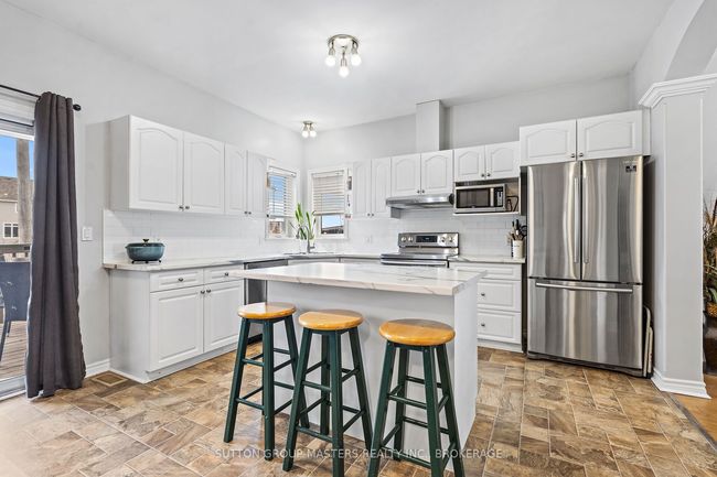2017 Swanfield St, House other with 3 bedrooms, 2 bathrooms and 2 parking in Kingston ON | Image 13