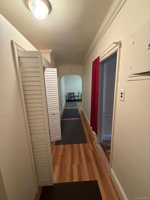 1b-475 Bronx River Rd, Yonkers, NY, 10704-2571 | Card Image