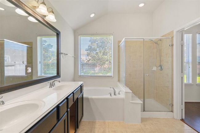 17414 Sandalisle Ln, House other with 3 bedrooms, 2 bathrooms and 2 parking in Richmond TX | Image 16