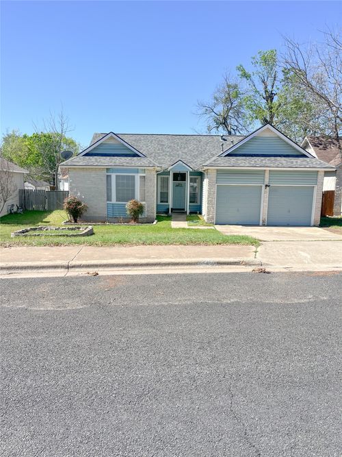 2201 Crownspoint Dr, Austin, TX, 78748-6003 | Card Image
