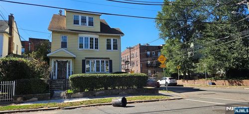 266-264-266 Pomona Ave, Newark, NJ, 07112-1427 | Card Image