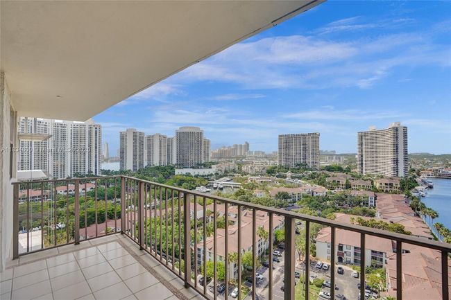 APT-2003 - 18151 Ne 31 St Ct, Condo with 1 bedrooms, 2 bathrooms and null parking in Aventura FL | Image 32