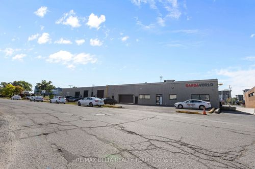 2250 Gladwin Crescent, Elmvale Acres and Area, ON, K1G3V4 | Card Image