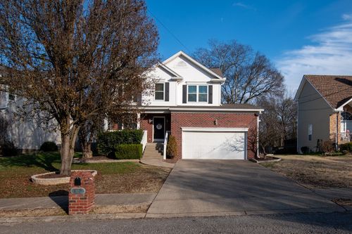 107 Waters Edge Ln, Hendersonville, TN, 37075-5087 | Card Image