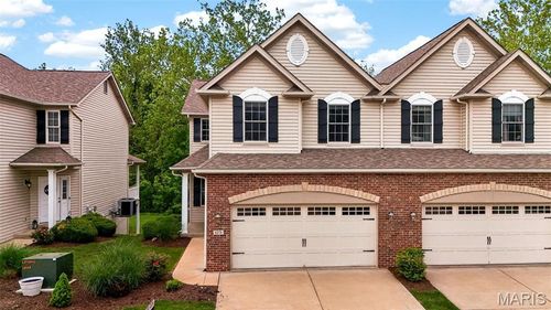 125 Carnoustie Ct, Saint Charles, MO, 63301-4498 | Card Image