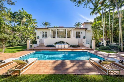 8000 Los Pinos Blvd, Coral Gables, FL, 33143-6455 | Card Image