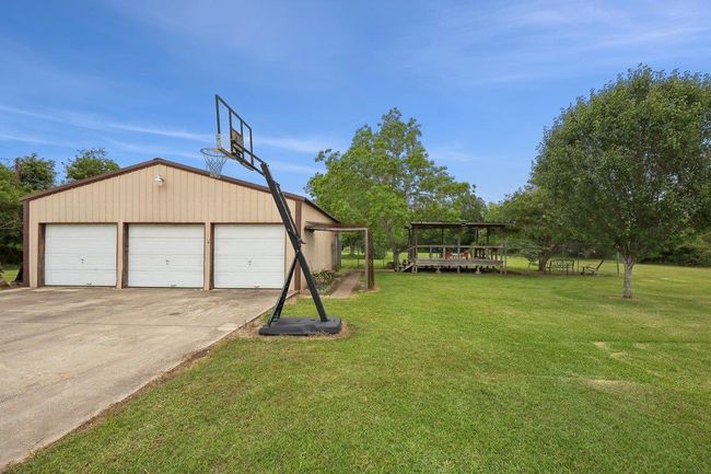 3 - 13872 Shellhammer Rd, House other with 4 bedrooms, 2 bathrooms and null parking in Winnie TX | Image 23