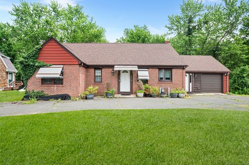 136 Cooke St, Plainville, CT, 06062-1804 | Card Image