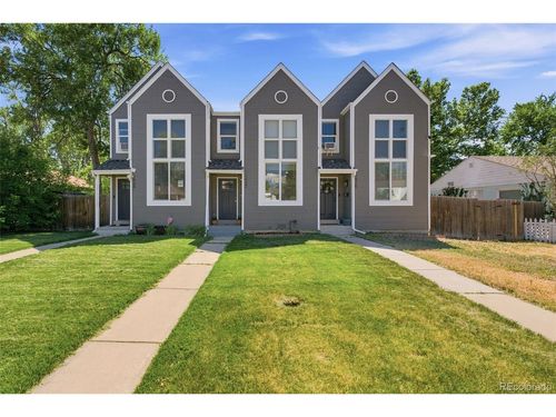 1422 Valentia St, Denver, CO, 80220-3423 | Card Image