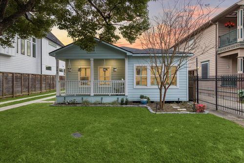 207 Tabor St, Houston, TX, 77009-6143 | Card Image