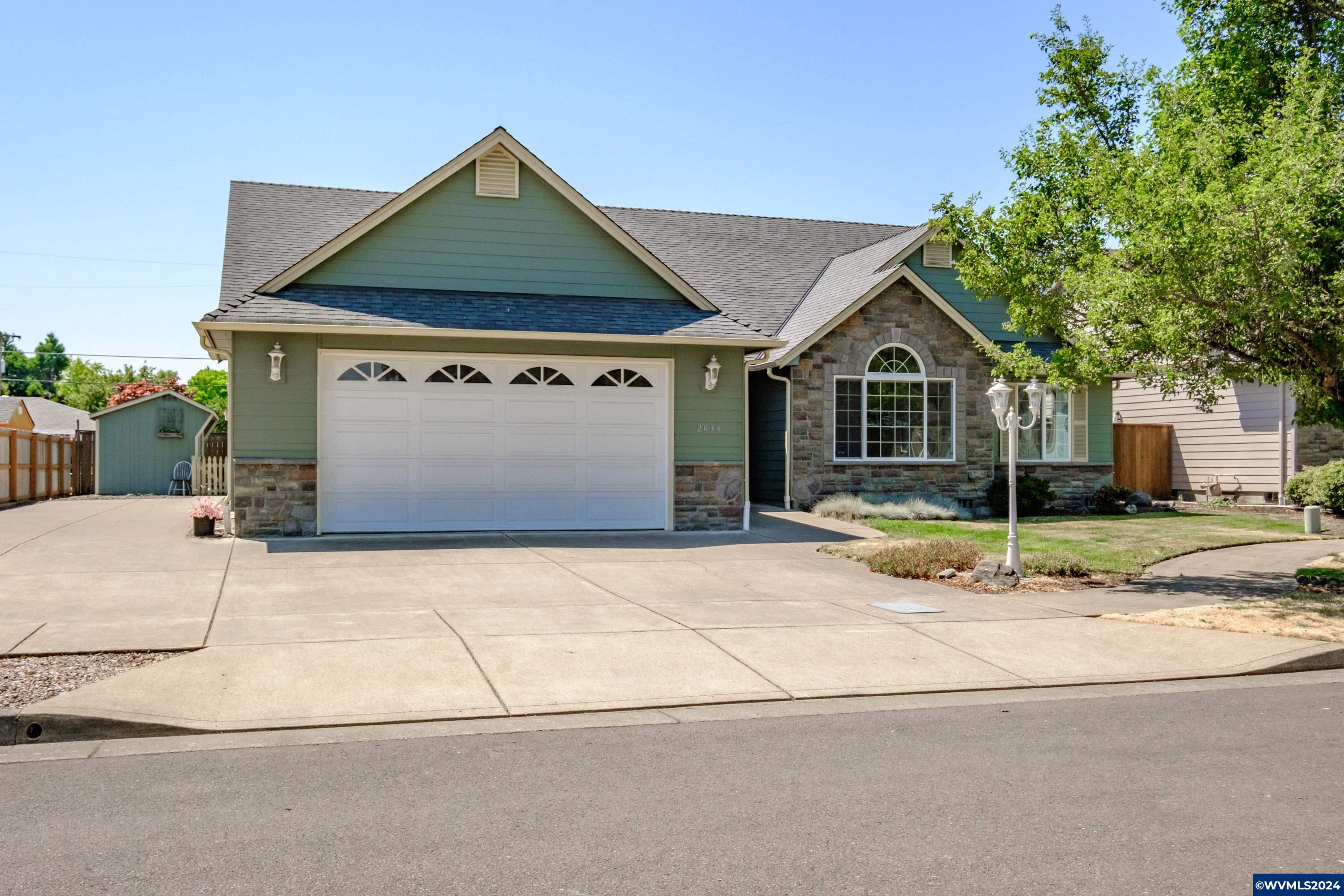 Lukas Ct, Albany, OR 97322