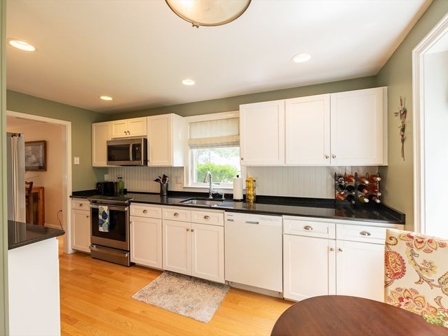 40 - 40 Bay Farm Rd, Condo with 2 bedrooms, 3 bathrooms and 1 parking in Duxbury MA | Image 7
