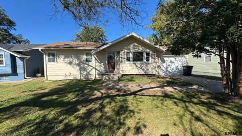4828 Polk Street, Omaha, NE, 68117 | Card Image
