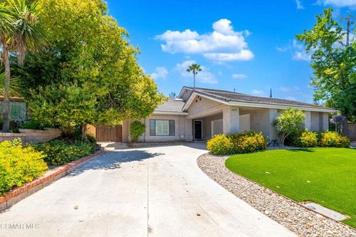 4272 N Cedarpine Ln, Moorpark, CA, 93021-2853 | Card Image