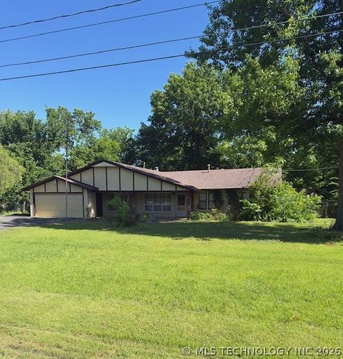 8925 E 15th Street, Tulsa, OK, 74112 | Card Image
