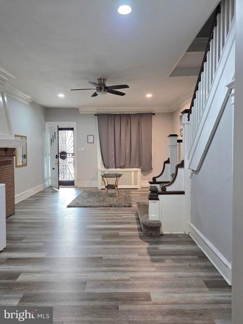 5905 Ellsworth St, PHILADELPHIA, PA, 19143-3017 | Card Image