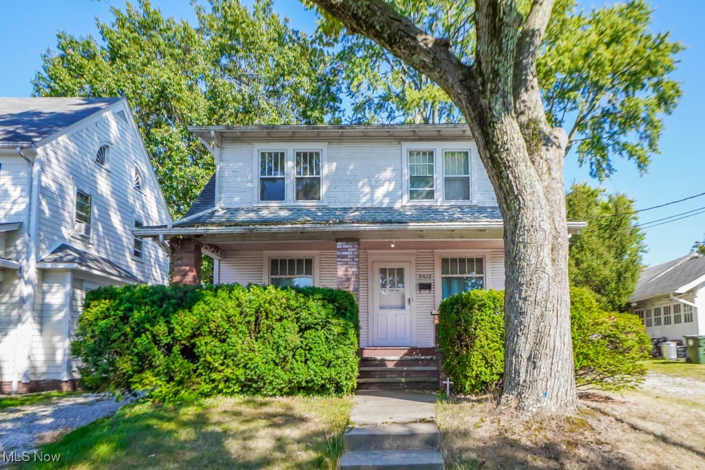 View Ct, Canton, OH 44709