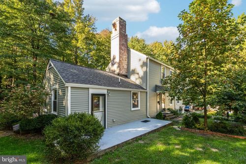 12 Ridge Rd, GREENBELT, MD, 20770-2953 | Card Image