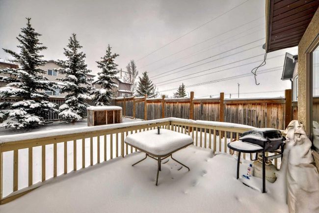 1A Tusslewood Drive Nw, Home with 3 bedrooms, 2 bathrooms and 4 parking in Calgary AB | Image 40