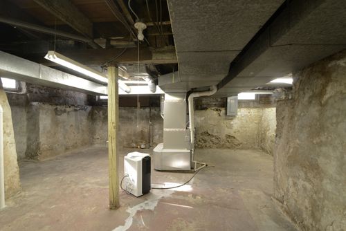 370 S Oriole Trl, Crystal Lake, IL, 60014-5932 | Card Image