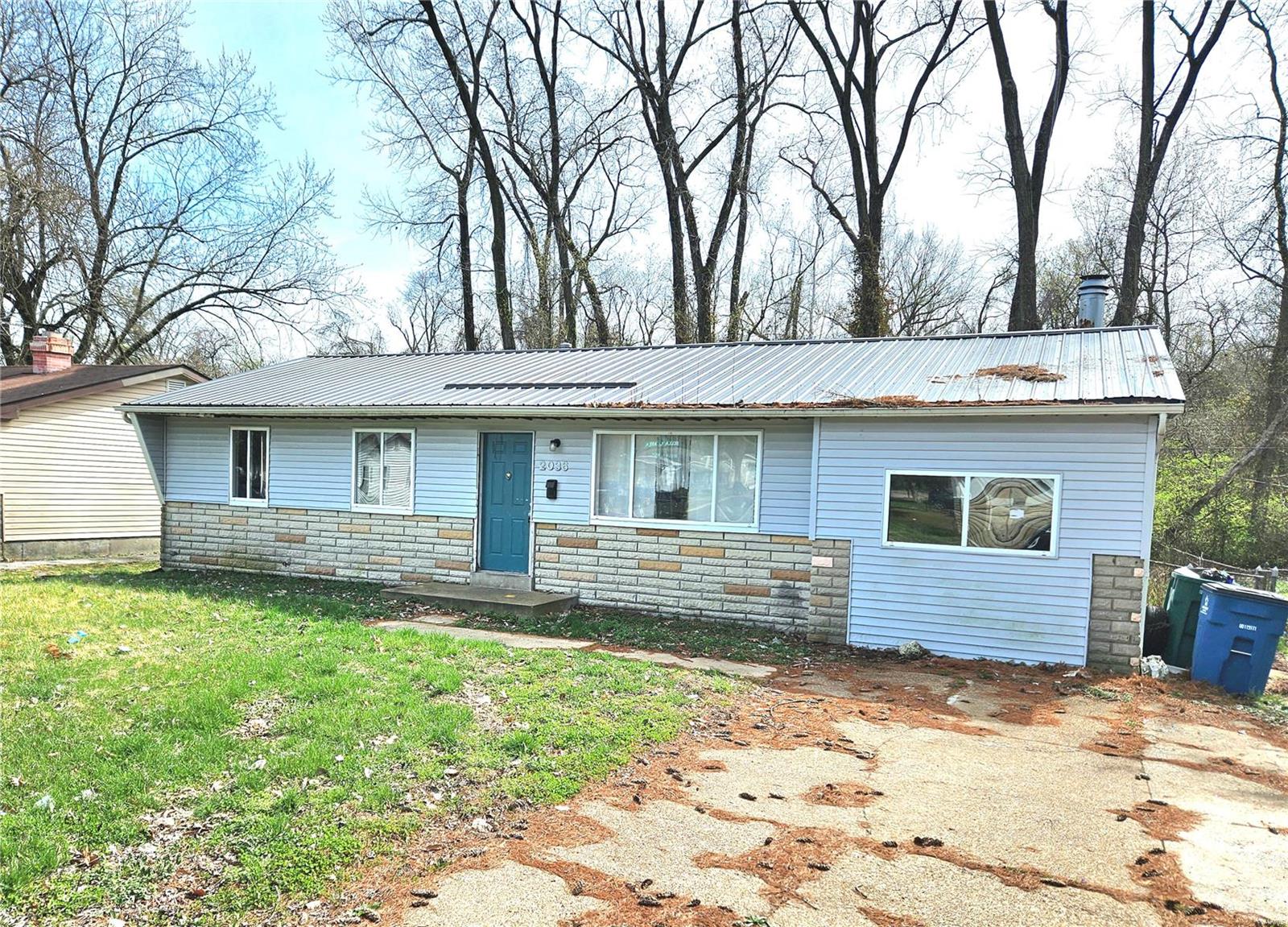 Bella Clare Dr, Saint Louis, MO 63136