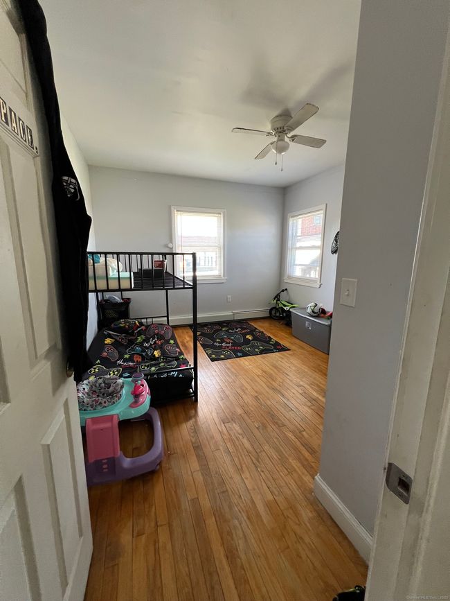 1 - 982 Dixwell Ave, Home with 2 bedrooms, 1 bathrooms and null parking in Hamden CT | Image 9