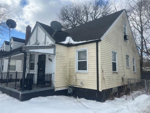 20543 Waltham St, Detroit, MI, 48205-1042 | Card Image