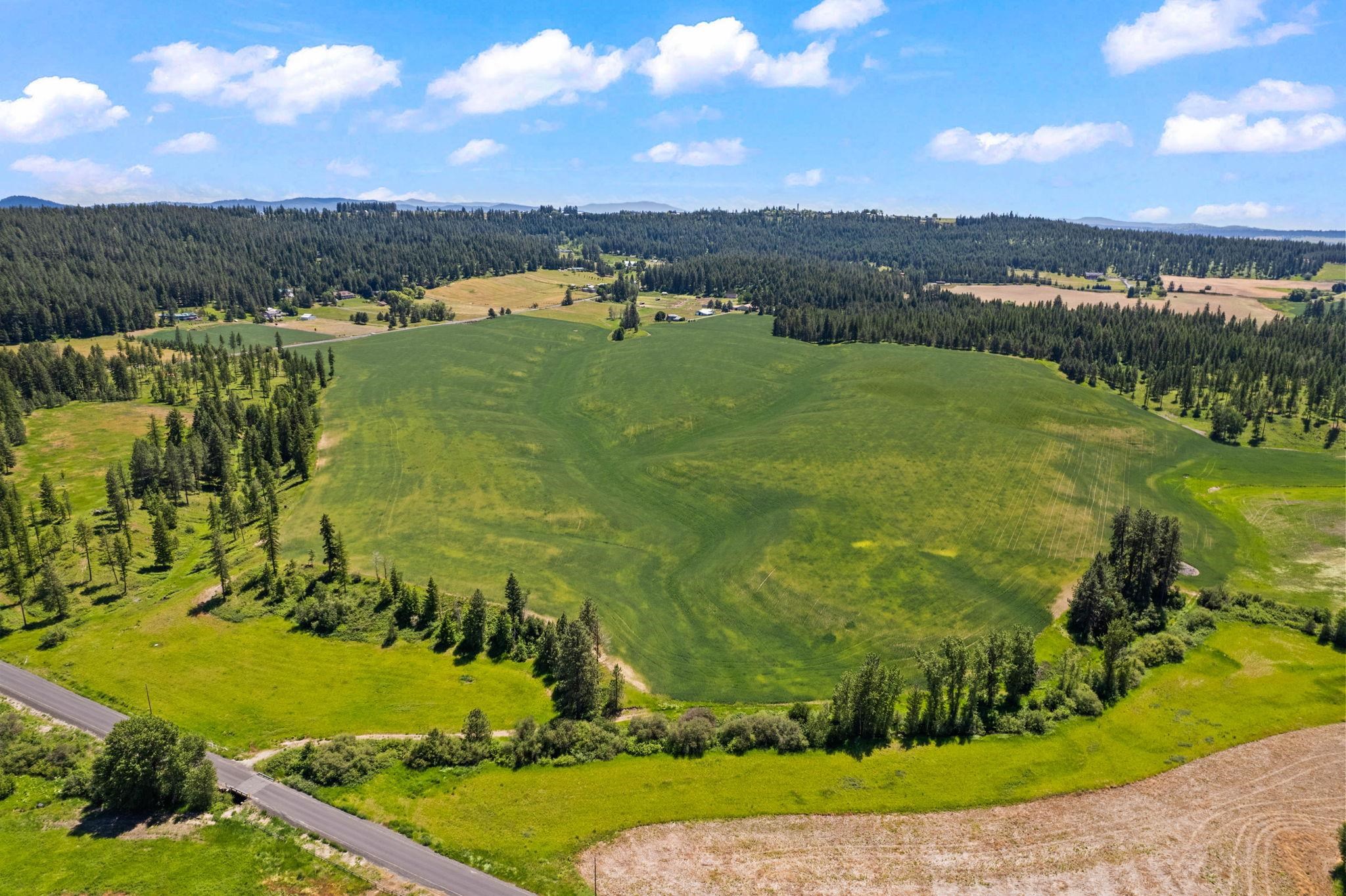 Land in Colbert 4
