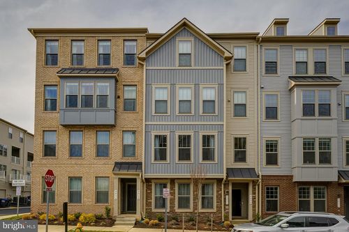 203 Park Central Ter, Manassas, VA, 20111 | Card Image