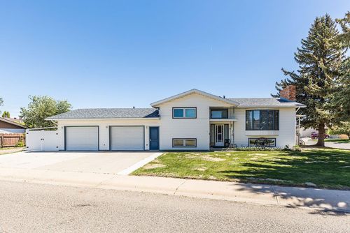 9 Rossmere Ave Se, Medicine Hat, AB, T1B2P4 | Card Image