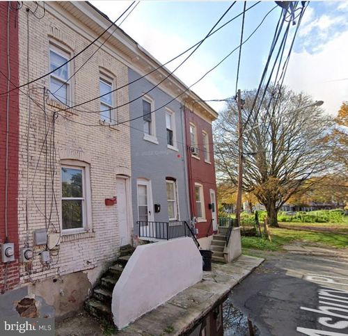 7 Asbury Pl, Trenton, NJ, 08611-2819 | Card Image
