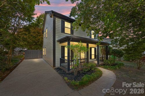 9336 Amy Dr, Charlotte, NC, 28213-3765 | Card Image