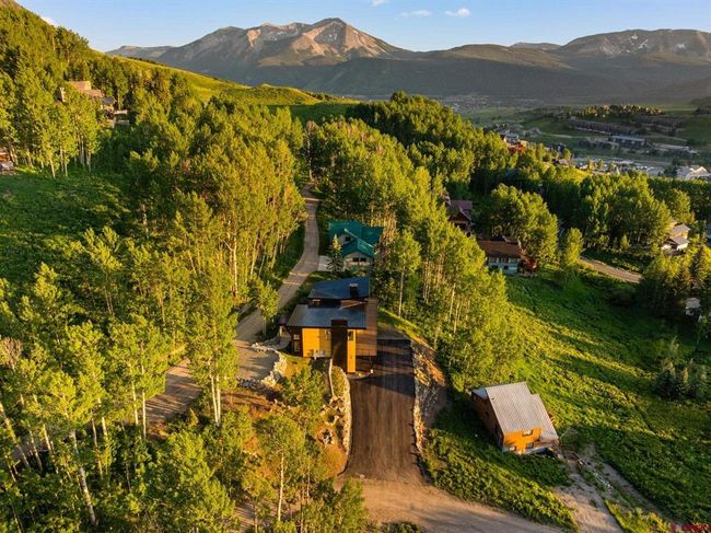 38 Ruby Dr, House other with 4 bedrooms, 5 bathrooms and null parking in Crested Butte CO | Image 44