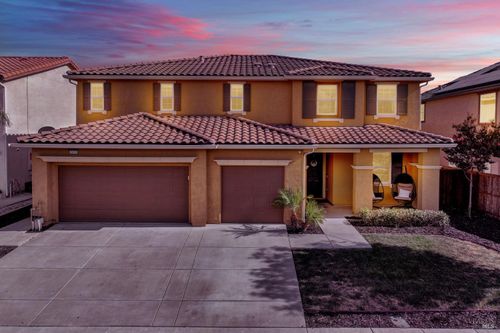2437 Sanders Ln, Fairfield, CA, 94533-1568 | Card Image