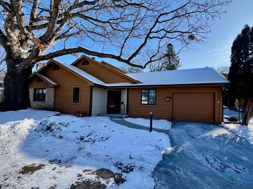 apt-g-4707 Burma Rd, McFarland, WI, 53558-8910 | Card Image