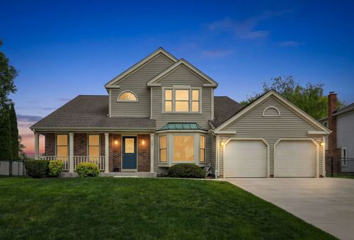 1694 Hampshire Dr, Elk Grove Village, IL, 60007-2762 | Card Image