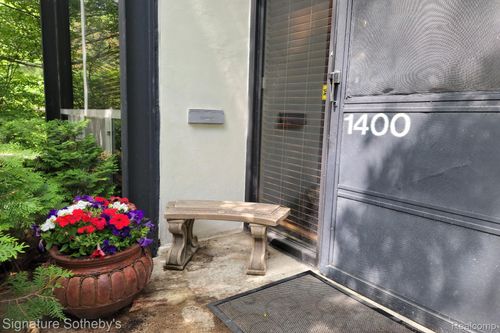 1400 Joliet Pl, Detroit, MI, 48207-2801 | Card Image
