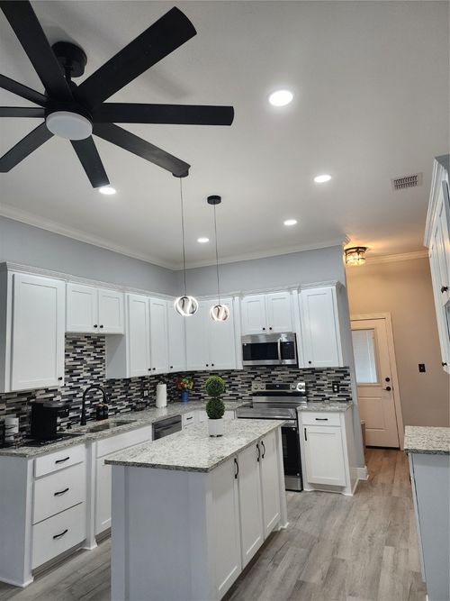 9440 Ferrara Dr, Shreveport, LA, 71118-3817 | Card Image
