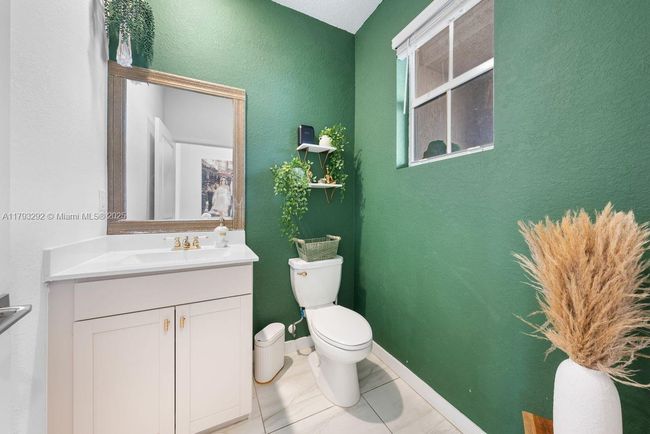 837 Se 16 Th Ct, Townhouse with 3 bedrooms, 3 bathrooms and null parking in Homestead FL | Image 8