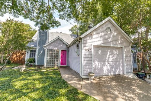 8927 Groveland Dr, Dallas, TX, 75218-4217 | Card Image