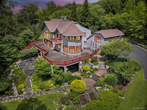 6 Old Cranberry Rd, Sloatsburg, NY, 10974-2648 | Card Image