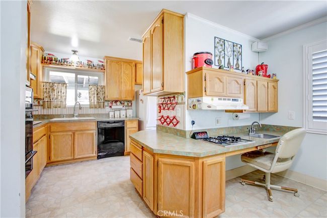 8840 La Vine St, House other with 4 bedrooms, 2 bathrooms and 4 parking in Rancho Cucamonga CA | Image 8