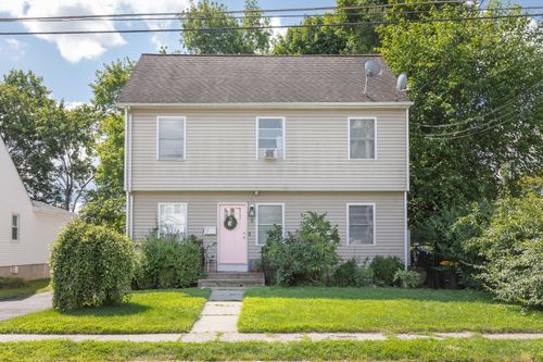 8 James St, Danbury, CT, 06810-6135 | Card Image