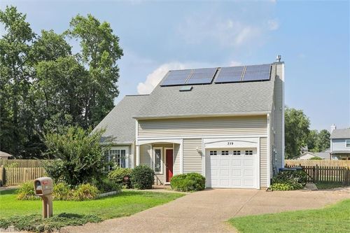 719 Kensington Dr, Newport News, VA, 23602-6520 | Card Image