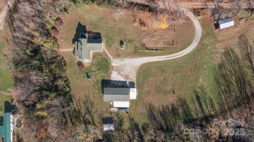 78 Old Linville Rd, Marion, NC, 28752-7568 | Card Image