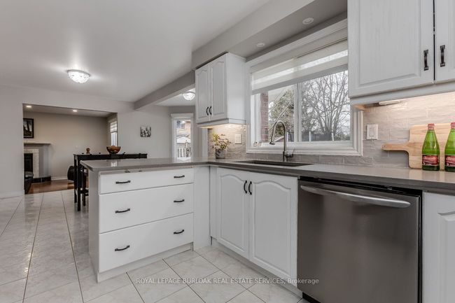 11 Norma Cres, House other with 5 bedrooms, 4 bathrooms and 4 parking in Ancaster ON | Image 25