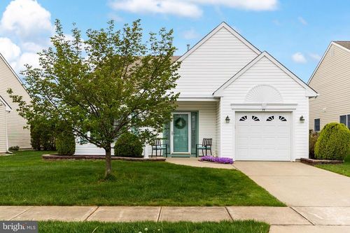 73 Wagon Wheel Ln, Columbus, NJ, 08022-1100 | Card Image