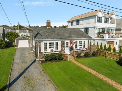 98 Tuckerman Avenue, House other with 3 bedrooms, 2 bathrooms and 5 parking in Middletown RI | Image 1